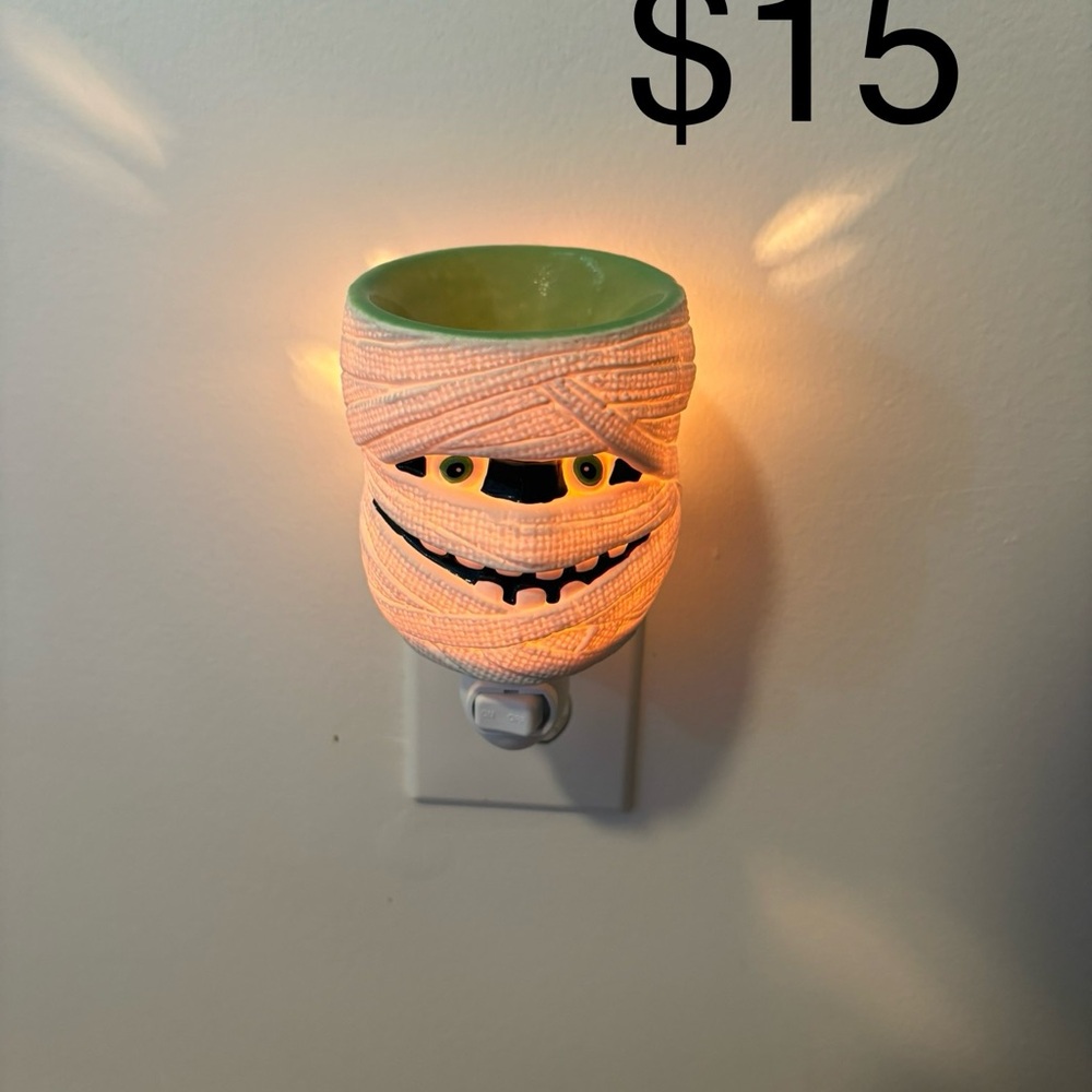 Mummy Themed Plug-In Wax Warmer
